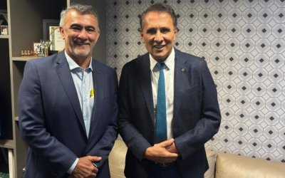 Amélio Cayres visita bancada federal e reforça diálogo político em Brasília