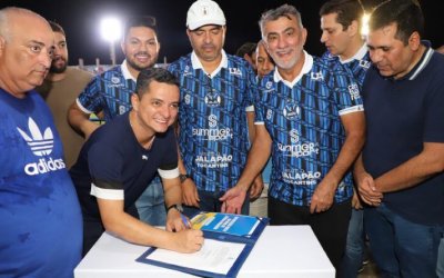 Ao lado de Wanderlei Barbosa, Jorge Frederico assina ordem de serviço da reforma do Mirandão