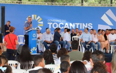Amélio participa da entrega de reforma de escola em Bom Jesus