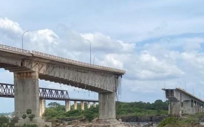 Governo alerta 20 municípios do TO e MA sobre risco químico no Rio Tocantins após colapso de ponte