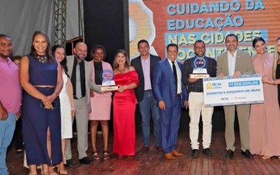 Governador Wanderlei Barbosa entrega cerca de R$ 10 milhões em prêmios do Profe para escolas municipais