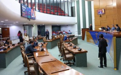 Parlamentares aprovam dezenas de PLs em trâmite na Aleto