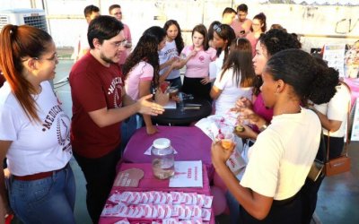 Outubro Rosa de Araguaína terá carreta da saúde, palestras e Dia D de serviços