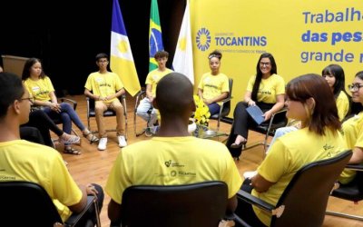 Primeira-dama Karynne Sotero promove roda de conversa com jovens e provoca reflexões sobre a prevenção ao suicídio