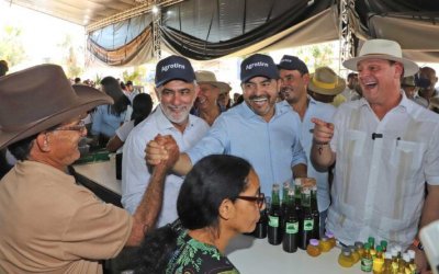 Na Agrotins 2024, governador Wanderlei Barbosa e ministro Carlos Fávaro firmam parcerias para inovar o agronegócio tocantinense
