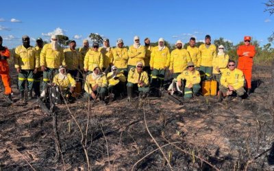Prática de combate a incêndio encerra a capacitação da Brigada Gavião Fumaça em Mateiros