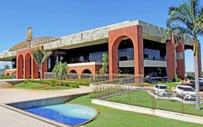 Governo do Tocantins antecipa salários dos servidores e paga R$ 279 milhões nesta sexta, 26