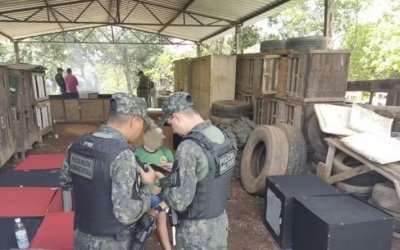 Polícia Ambiental prende 6 homens que organizavam rinhas de galo