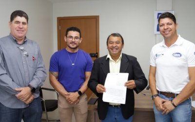 Visando o fortalecimento do motocross em Araguaína, Governo do Tocantins assina Acordo de Cooperação Técnica com a Federação de Motociclismo