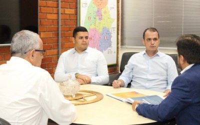 Sics e ATR discutem projeto de implantação de centros de comercialização do Produtos da Terra interligados a terminais rodoviários