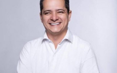 De autoria de Jorge Frederico, Leis que garantem brinquedos adaptados e dispensa de comprovação contínua de deficiência são sancionadas e começam a valer no Tocantins