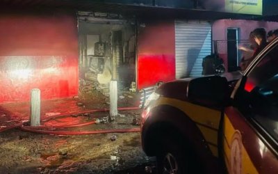 Mulher é presa após causar incêndio em supermercado