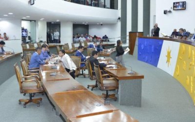 Deputados analisam proposta de empréstimo do Executivo