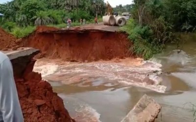 Trecho da BR-226 desmorona após fortes chuvas