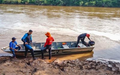 Bombeiros militares recuperam corpo de indígena, em Tocantínia