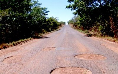 Governo do Tocantins assina ordem de serviço para restauração asfáltica da TO-335, entre Colinas e Palmeirante