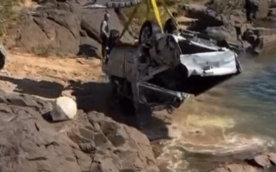 Caminhonete de vítima da queda da Ponte JK é removida do fundo do Rio Tocantins