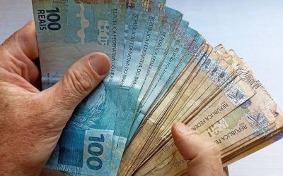 Justiça condena banco a devolver valor retido após encerramento de conta e fixa indenização por danos morais no Tocantins