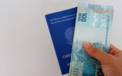 Decreto oficializa reajuste do salário mínimo para R$ 1.621 a partir de 2026