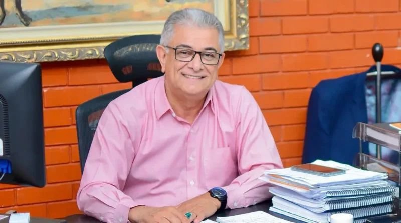 Secretário de Turismo e equipe sofrem acidente na TO-348 entre Dois Irmãos e Araguacema