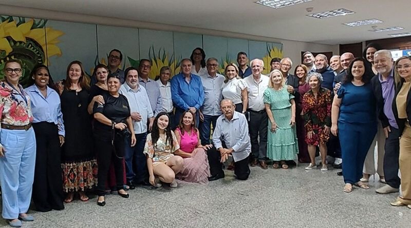 Abrajet Tocantins entrega tÃtulos de reconhecimento para Aleto