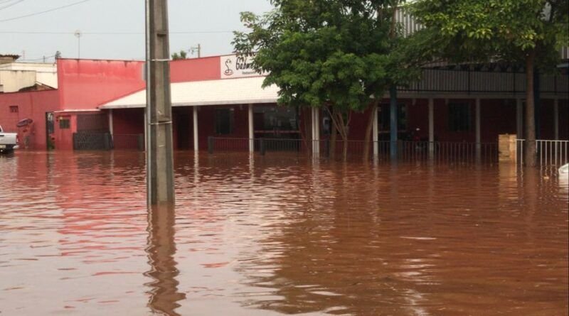 Chuva volta a causar alagamentos e prejuízos em Araguaína
