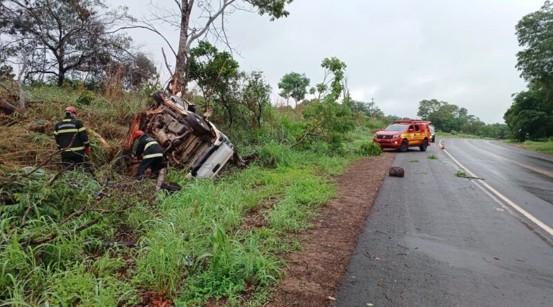 Motorista morre após capotar veículo na BR-153, em Wanderlândia