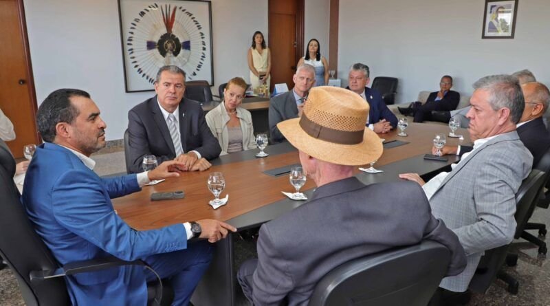 Governador Wanderlei Barbosa recebe conselheiros de Tribunais de Contas da Argentina