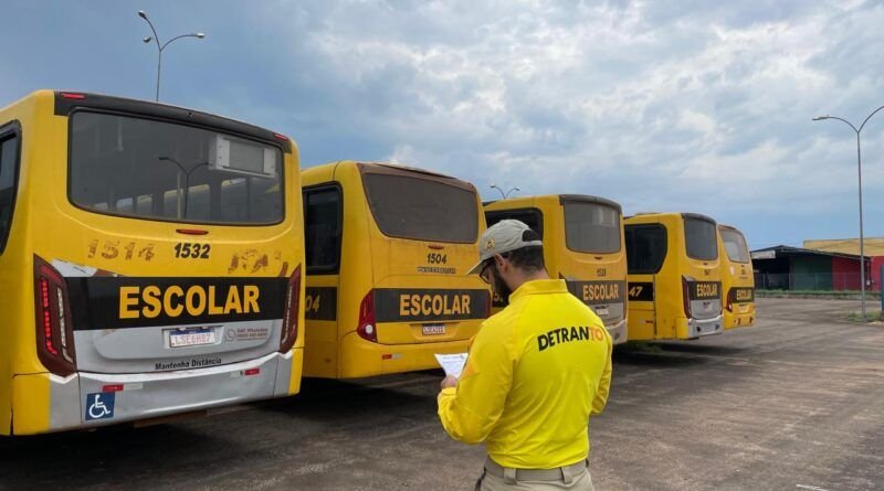 Detran fiscaliza transportes escolares no Tocantins para garantir segurança dos estudantes