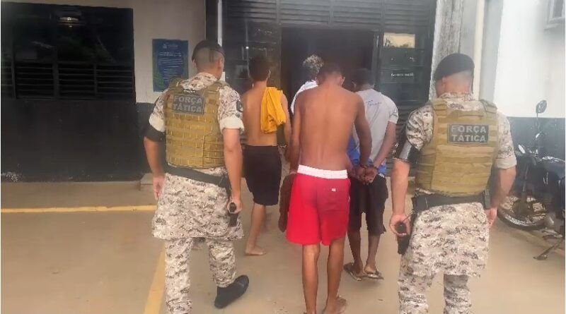 Polícias Civil e Militar prendem suspeitos de homicídio na operação ?Ceia de Natal?