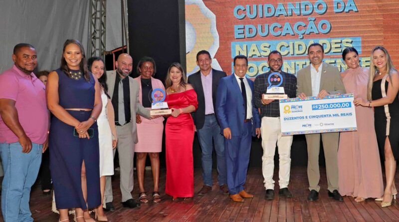 Governador Wanderlei Barbosa entrega cerca de R$ 10 milhões em prêmios do Profe para escolas municipais