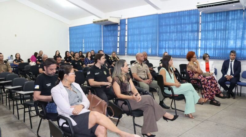 Operadores de segurança pública participam da 2ª edição do curso de Polícia Antirracista