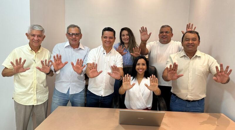 A prefeito e vice: Jorge e Elenil registram pedido de candidatura em Araguaína