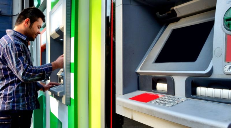 Procon orienta aos consumidores como reduzir as tarifas bancárias