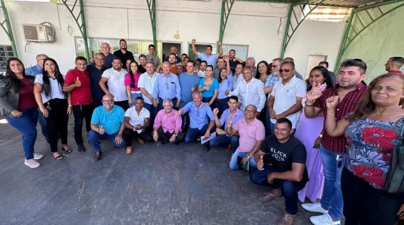 Em reunião com pré-candidatos a vereador, Jorge Frederico afirma: ?Aqui é um start, vamos fazer a grande virada?