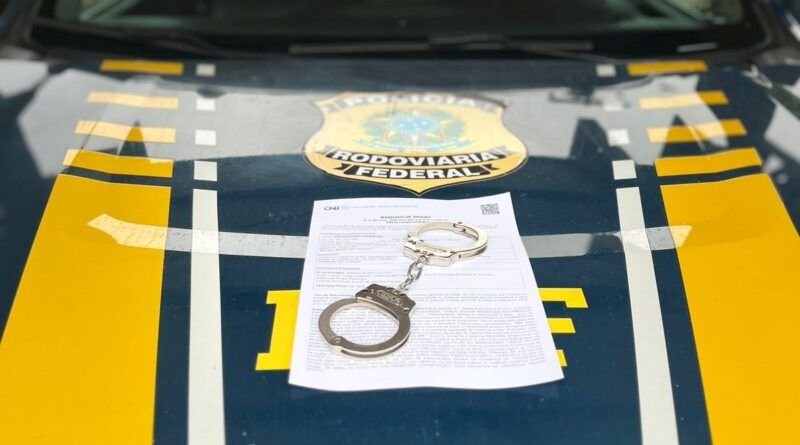 PRF cumpre três mandados de prisão em Araguaína e Guaraí