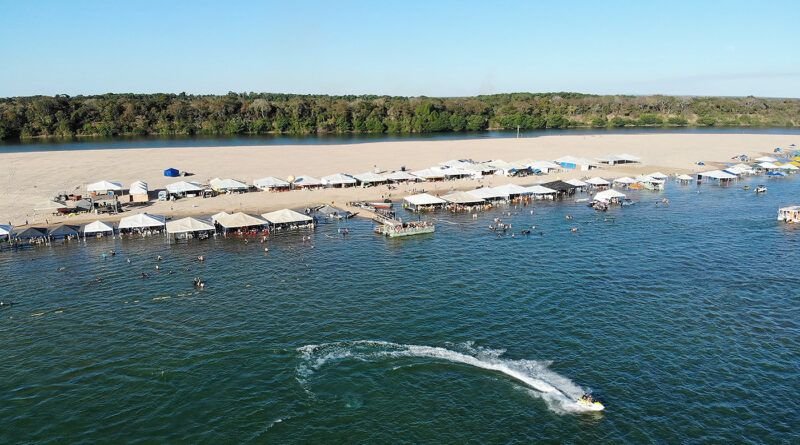 Uma das principais praias do estado, Peixe recebe estrutura do Governo do Tocantins e movimenta economia