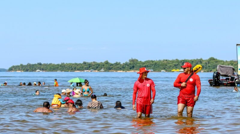 Temporada de Praia 2024: Corpo de Bombeiros Militar confirma praias seguranças e banhistas conscientes no Tocantins