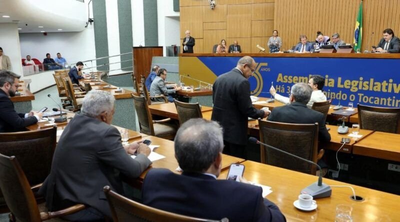 Aleto aprova lei que autoriza Executivo a contratar operação de crédito com BRB