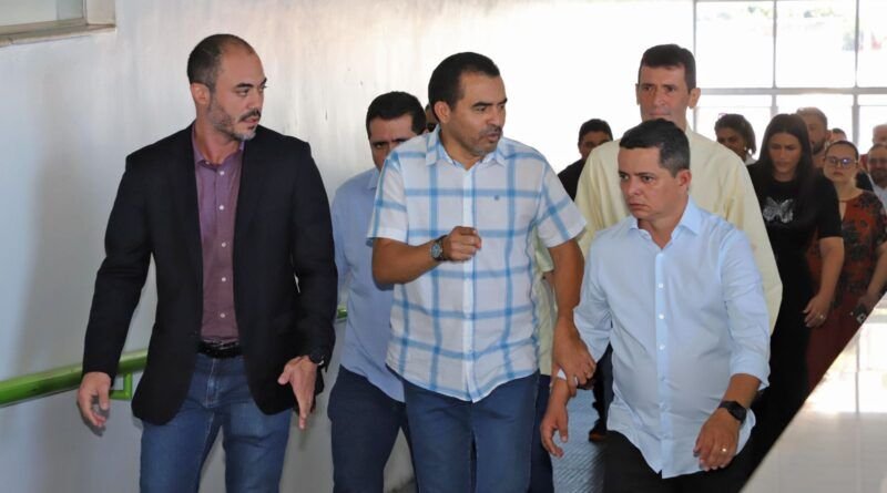Em Araguaína, governador Wanderlei Barbosa se compromete em levar melhorias para importantes unidades de saúde da cidade