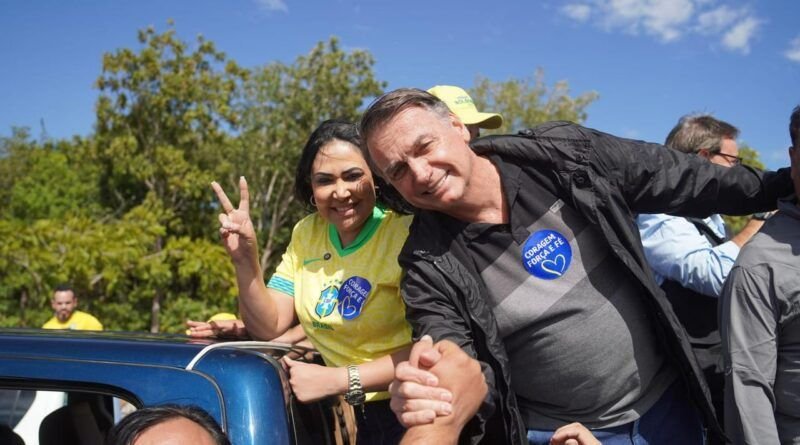 Bolsonaro em Palmas reforça pré-campanha de Janad à prefeitura da Capital