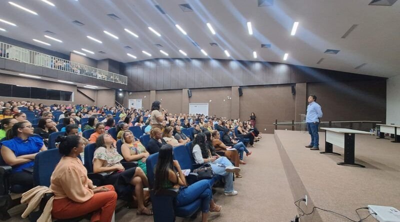 Em Araguaína, Delegado da Polícia Civil do Tocantins ministra palestra e capacitação sobre proteção dos direitos da criança e do adolescente