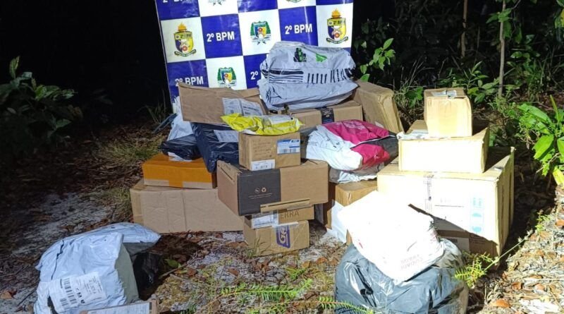 Roubo de VeÃculo dos Correios em AraguaÃna: PolÃcia Recupera Encomendas e VeÃculo