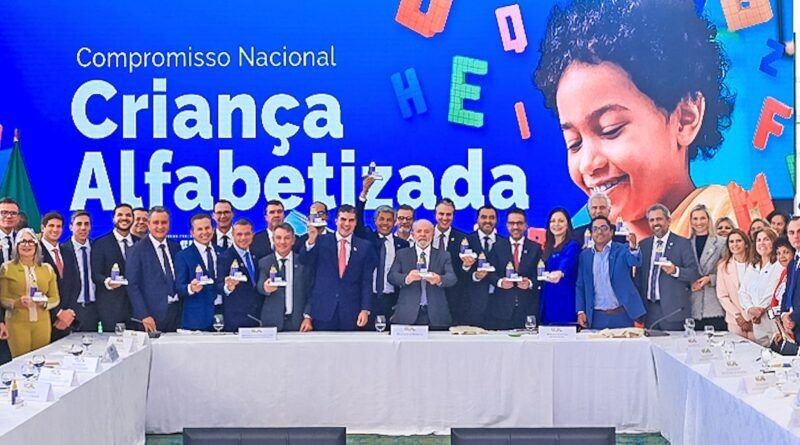 Tocantins lidera evolução da alfabetização de crianças no Brasil, segundo dados do governo federal