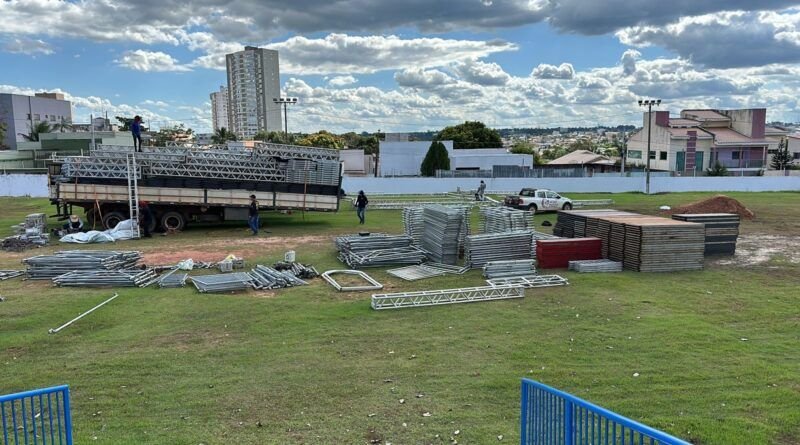 Estrutura da Expoara começa a ser montada no Parque de Exposições de Araguaína