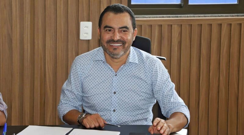 Governador Wanderlei Barbosa entrega obras de reforma e ampliação de unidade escolar em Colmeia