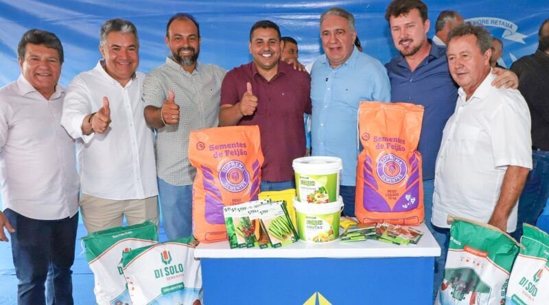 Governador Laurez Moreira participa de ação integrada em Campos Lindos e destaca fortalecimento econômico, regularização fundiária e novas obras para a região