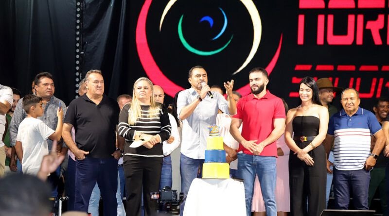 Governador Wanderlei Barbosa prestigia comemoração do 28º aniversário de Barra do Ouro