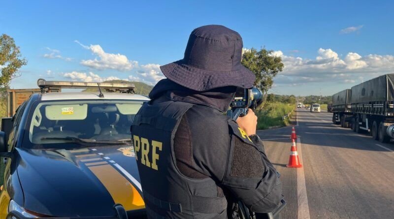 PRF restringe tráfego de veÃculos de carga em rodovias federais do Tocantins no feriado da Consciência Negra
