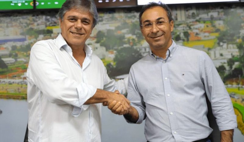 Fim de uma ilusão: destituição de Dertins da liderança de Wanderlei na Assembleia afunda narrativa de Wagner sobre apoio do governo